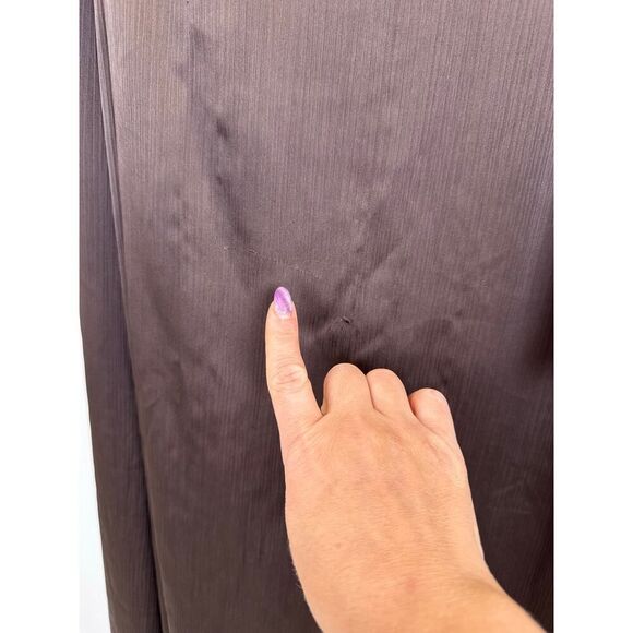 Sachin & Babi
Keely Gown 💝 - Picture 9 of 12